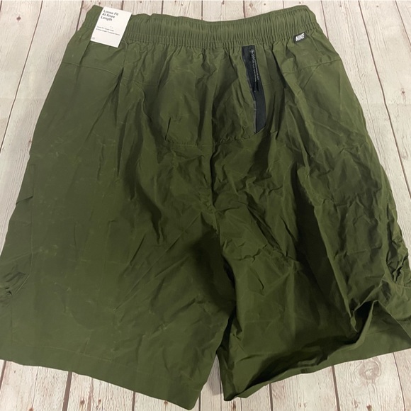 Men’s Nike utility shorts size medium - Picture 6 of 7